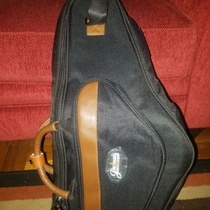 Saxophone case